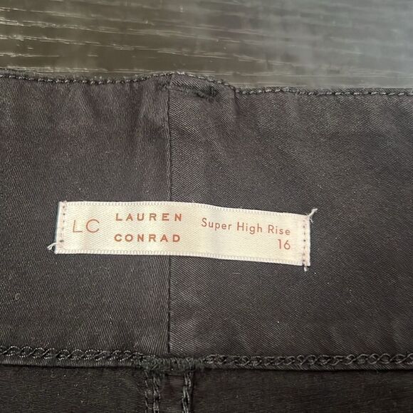 Lauren Conad Super High-Rise Women's Shorts - Black - Size 16 - Picture 4 of 7